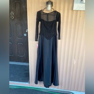 TADASHI SHOJI maxi black dress